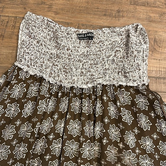 Basil & Maude All Silk Skirt or Strapless Top. Stretch smocked at top Size large - Picture 8 of 11